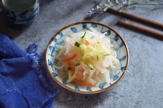 凉拌白萝卜丝