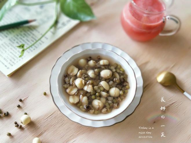 莲子绿豆汤