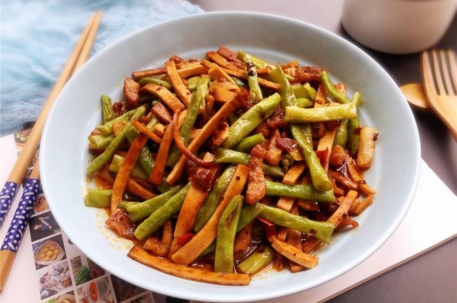 豇豆香干炒肉丝