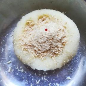 再加入自制的猪肉松