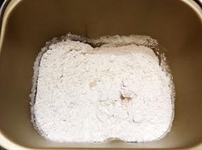 面包机启动揉面25分钟