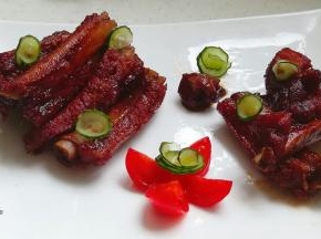 装入盘中装饰
