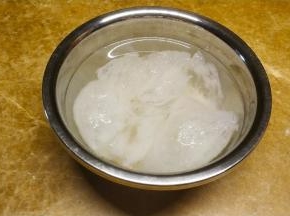 已泡发好的燕窝