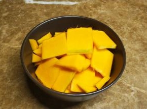 切薄片蒸或叮或煮熟