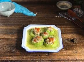 把芡汁浇在丝瓜酿肉上即可