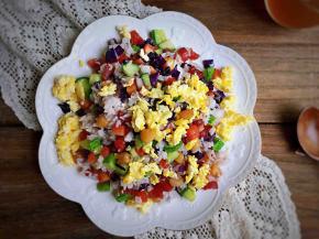 干贝腊肠五彩炒饭，是不是很有食欲