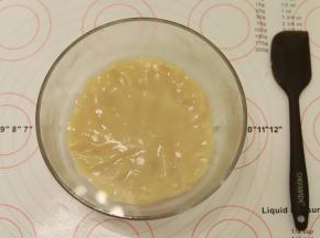 盖上保鲜膜静置30分钟