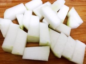 切成小块