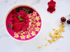 美味的火龙果思慕雪就做好啦