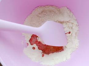 放入TPT中的蛋清20克。