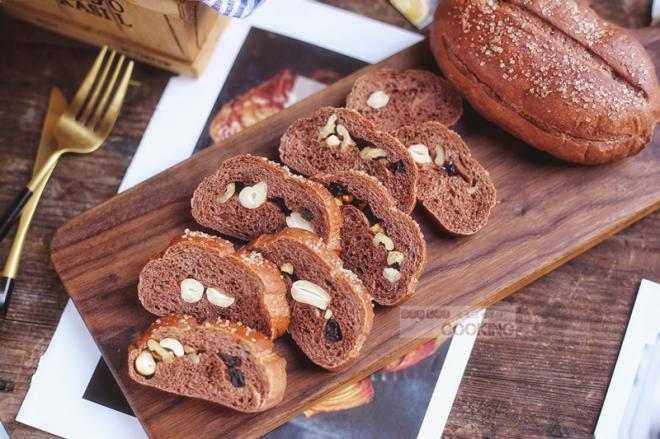 坚果可可罗宋包