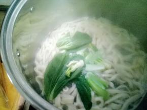 开一次点一次水，二开的时候放入青菜