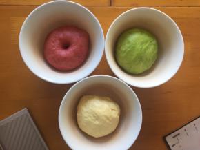 发酵至两倍大，戳洞不回缩即可