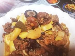 很入味，鸡肉和土豆烂而不散