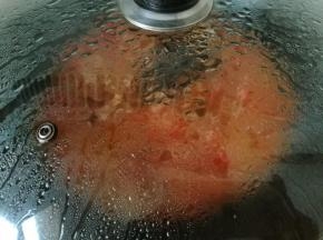 大火烧开，转中小火煮12分钟