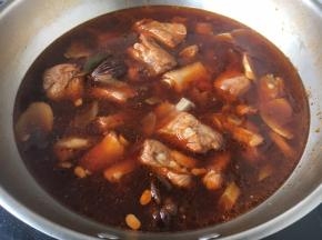 大火煮开，小火炖30分钟。