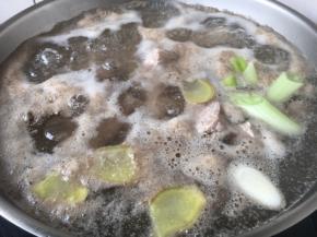 大火煮开，煮约5分钟左右。