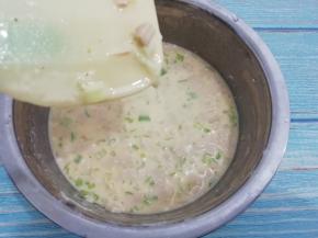 搅拌成鸡蛋面糊