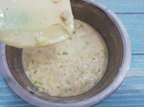 搅拌成鸡蛋面糊