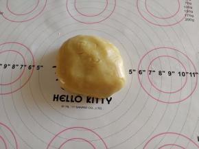 揉到没有颗粒状，光滑即可。