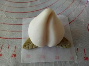 或者像这样将叶子和桃子组合起来