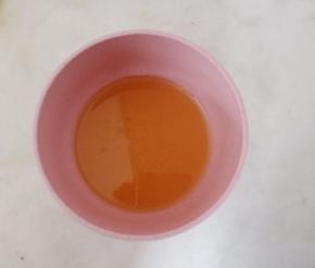 蜂蜜提前用少许凉开水化开。