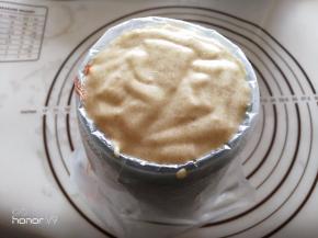 装入裱花袋里。