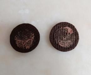 奥利奥去除夹心。