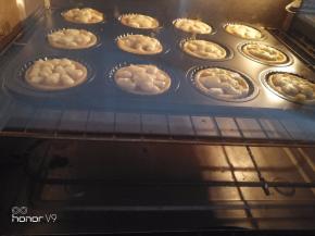 放入烤箱里面。