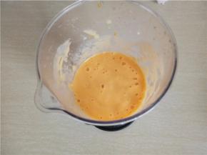 打成细腻的芒果奶