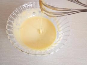 搅拌呈流水柱状，不能太稀