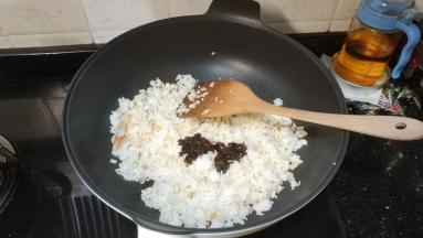 放入香菇菜