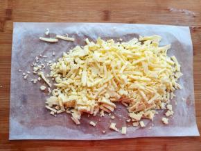 马苏里拉切碎，夏天买的基本上收到就成坨了