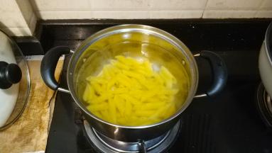 先煮熟通粉