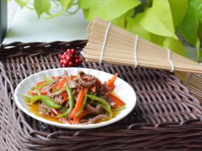 没有肥肉脂肪的牛脊肉，是减肥人士的另一款不错的肉类食材。