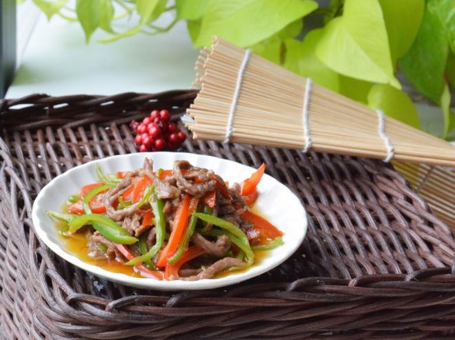 双椒炒牛肉丝