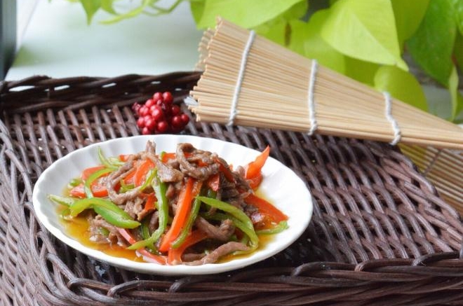 双椒炒牛肉丝
