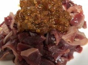一勺豆瓣酱，不用放芡粉，适量的酒