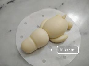 接着后腿和尾巴。