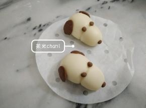 单做的狗狗头部。克数和做法都是一样。
夏天室温发酵半小时，冬天烤箱30度发酵半小时，蒸十分钟。
