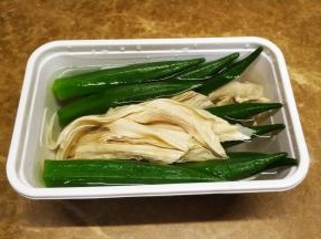 支竹熟透后捞出放入冰水里