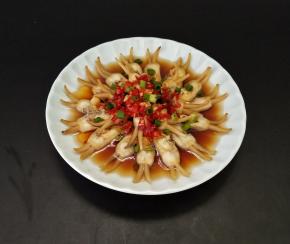 淋在蛏子肉上即可