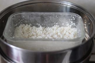 放到蒸锅蒸大约20分钟