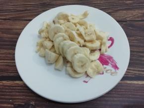 香蕉去皮切成片