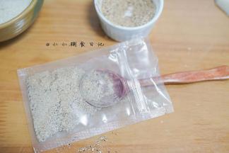 把香菇放入密封袋冷冻保存，一个月没问题