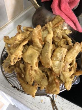 倒入锅中复炸！