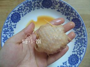 当然一头通就封一端，如果拆骨完是两头通的，就同样方法把两端都封起来就行了。