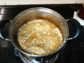 放入油锅