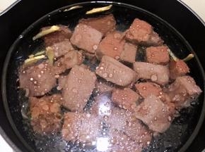 加入猪红