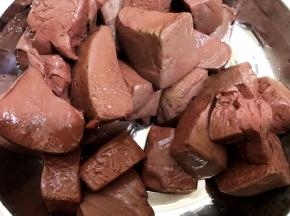 焯水一分钟捞出沥干水